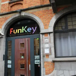 Funkey Отель Schaerbeek