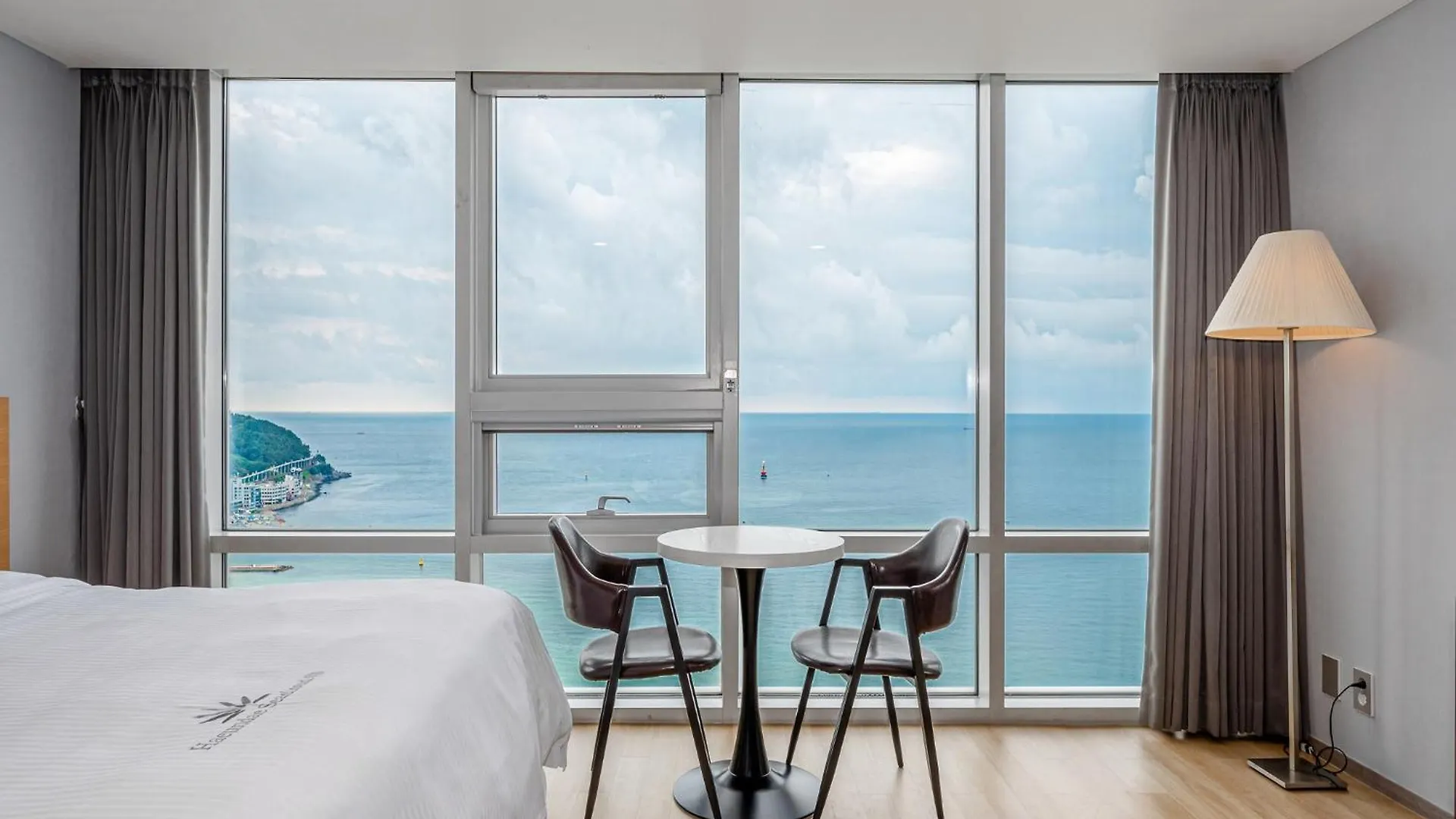 Haeundae Seacloud Hotel Residence Busan