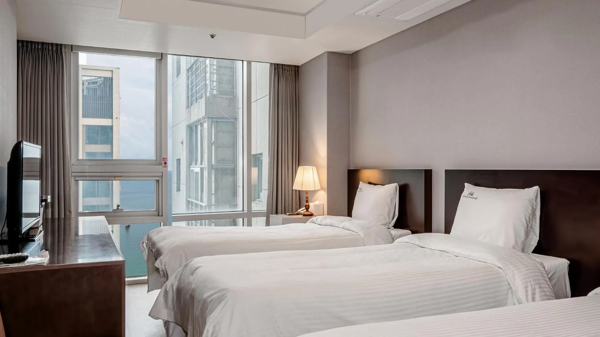 Haeundae Seacloud Hotel Residence Busan