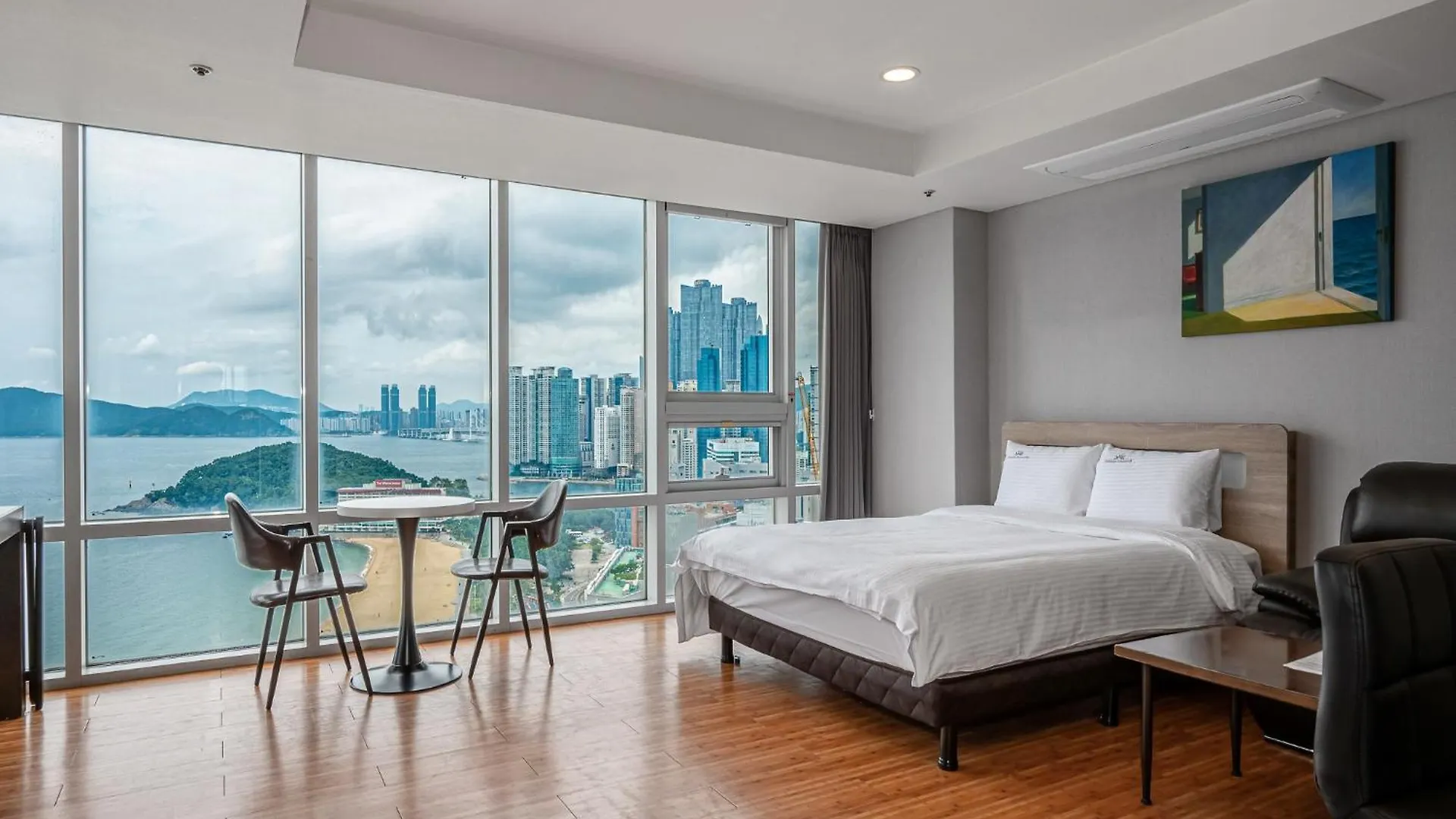 Haeundae Seacloud Hotel Residence Busan