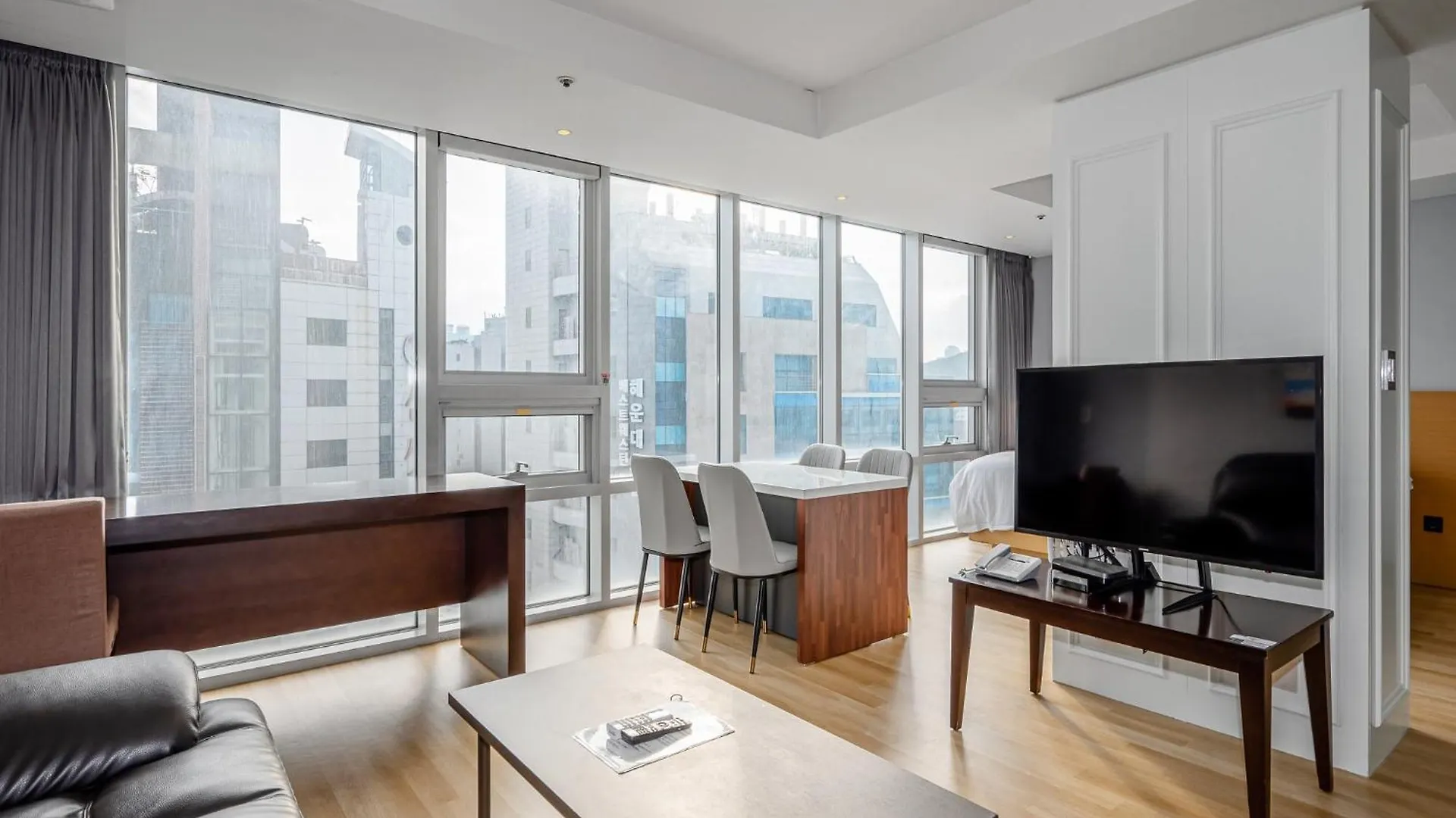 Haeundae Seacloud Hotel Residence Busan
