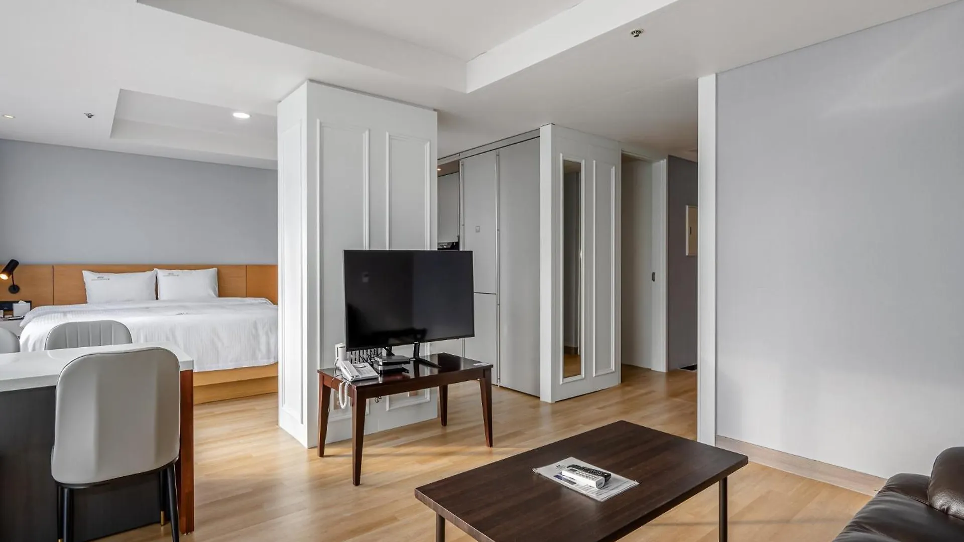 Haeundae Seacloud Hotel Residence Busan