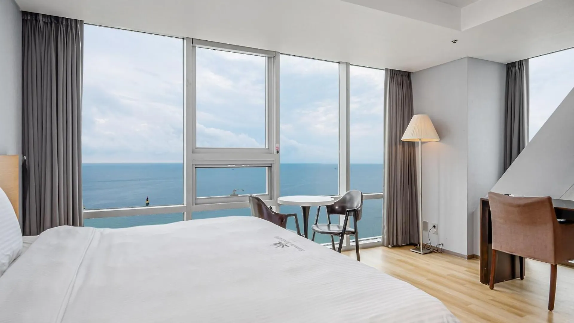 Haeundae Seacloud Hotel Residence Busan