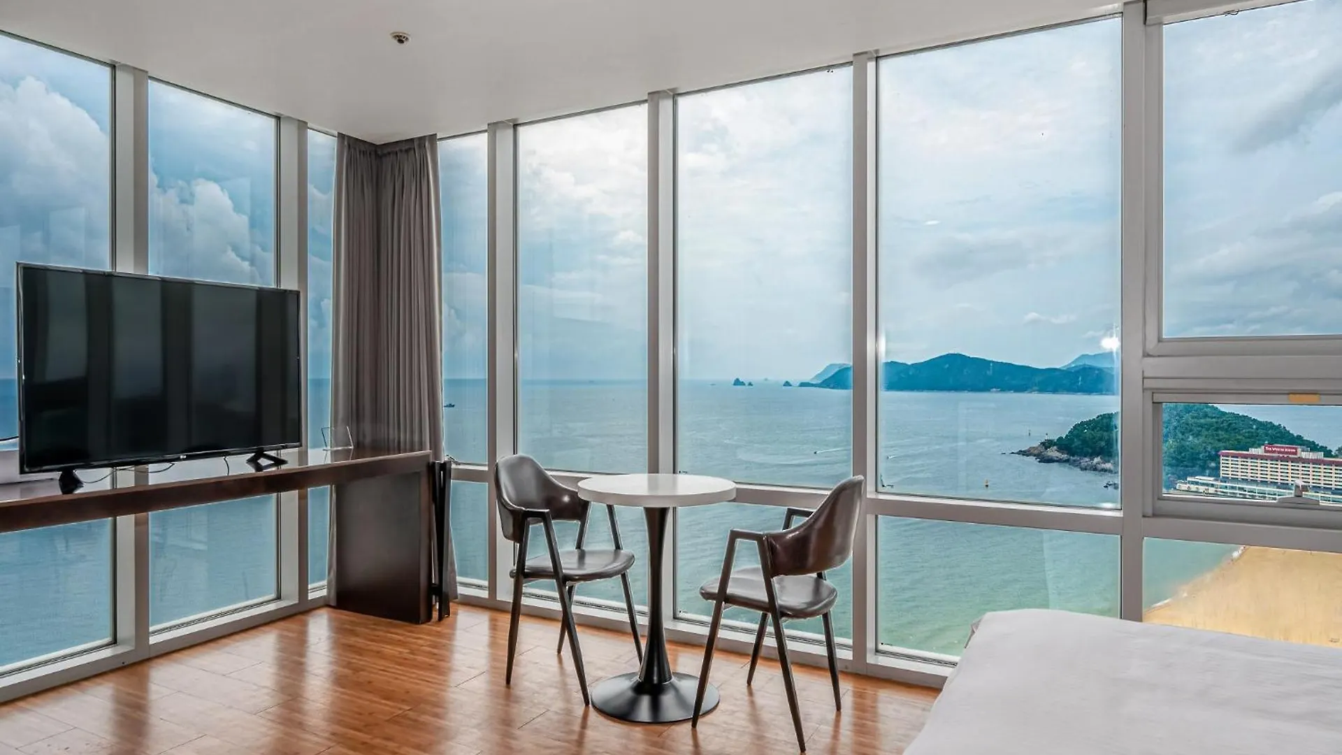 Haeundae Seacloud Hotel Residence Busan