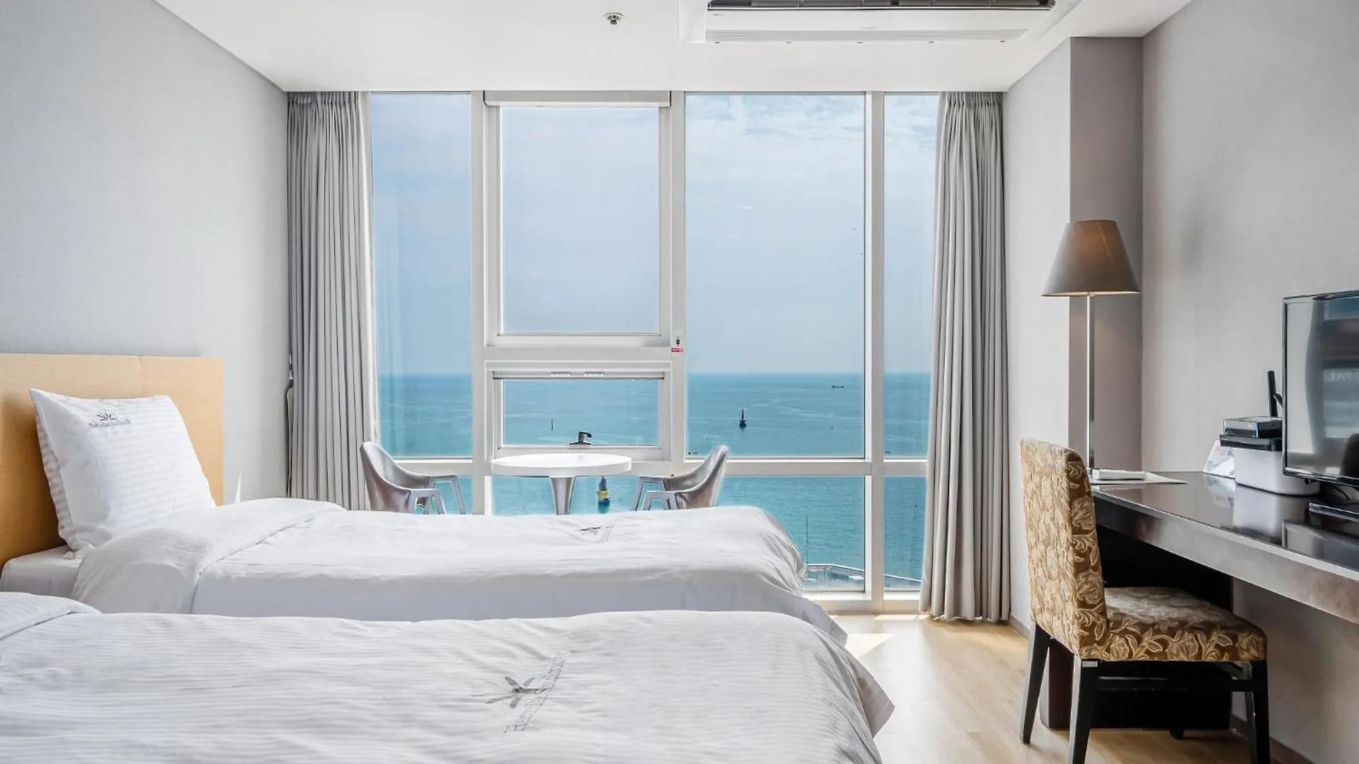 Haeundae Seacloud Hotel Residence Busan